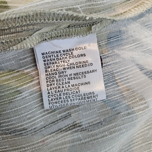 Men's Tommy Bahama 100% Silk Shirt, Size Medium - Picture 6 of 10